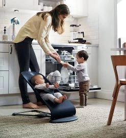 Babywippe Bliss, Sandgrau, Cotton -BabyTraum Deutschland Verkaufs-Shop babybjorn babywippe bliss sandgrau cotton 8