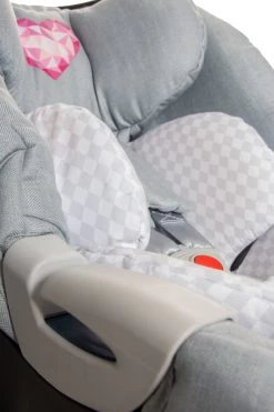 Babyschale "Coco I-Size" - Sarah Harrison HEART 12 Babyschale "Coco I-Size" - Sarah Harrison HEART -BabyTraum Deutschland Verkaufs-Shop osann babyschale coco i size sarah harrison heart 5